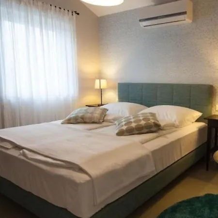 펜션 Cozy And Stylish Relax Pool 흐바르