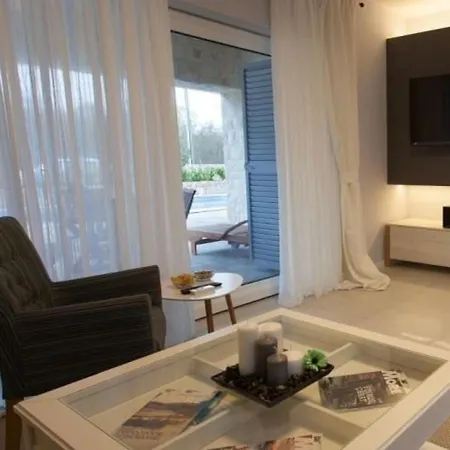 펜션 Cozy And Stylish Relax Pool 흐바르